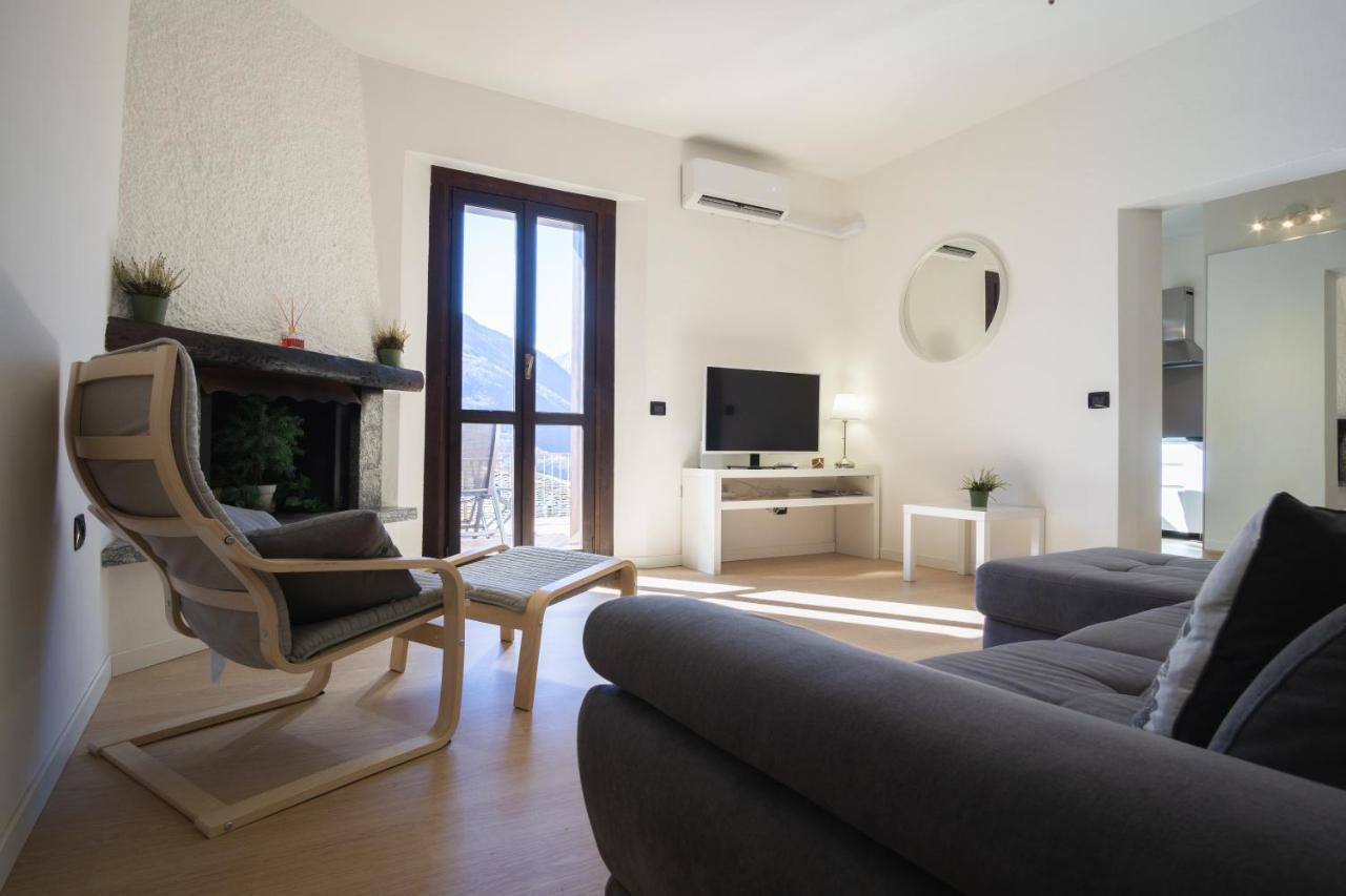 Panoramic Apartment Italian Alps Valtellina Near Sondrio, Tirano Poggiridenti Eksteriør billede